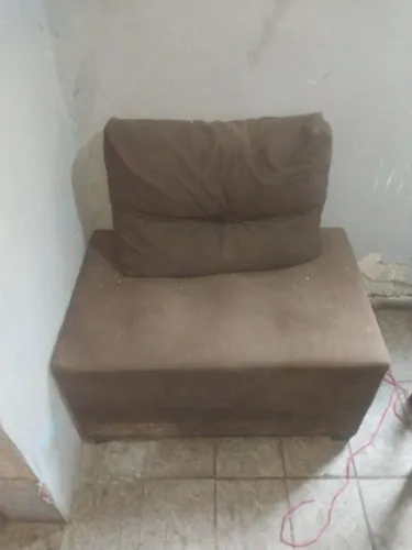 Vendo sofá semi novo 