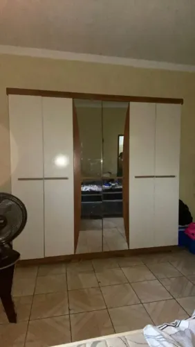 Guarda Roupa