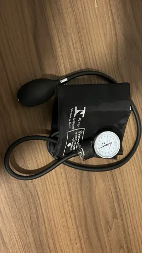 Esfigmomanômetro aneroide (aparelho de pressão arterial manual)