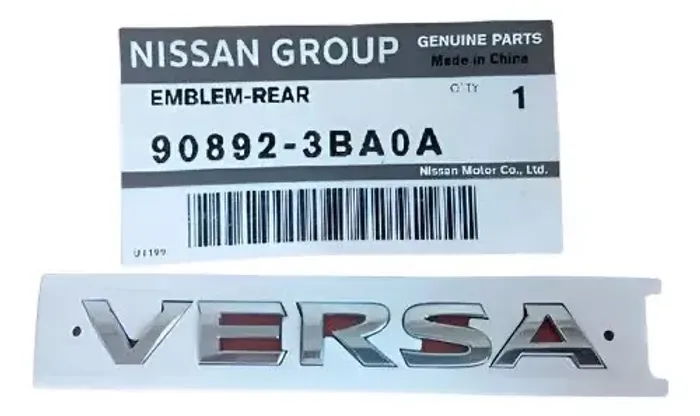 Emblema da tampa traseira versa original nissan
