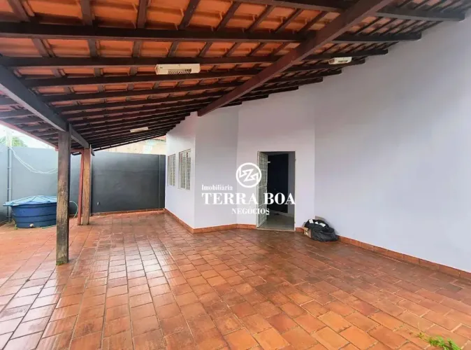 LOCAÇÃO - Casa próxima ao Shopping