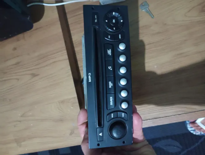 Vendo rádio original Citroen/Peugeot
