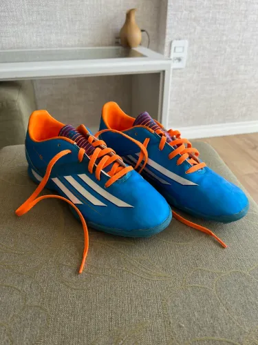 Chuteira adidas f10 adiprene society tam36