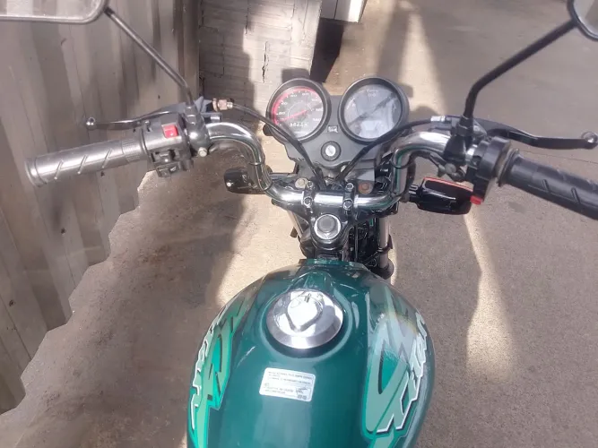 Titan 125 2001 KS (partida)