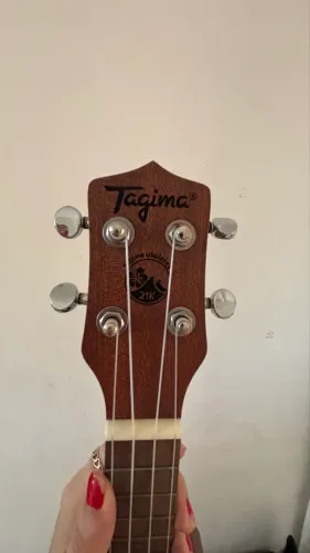 Ukulele tagima