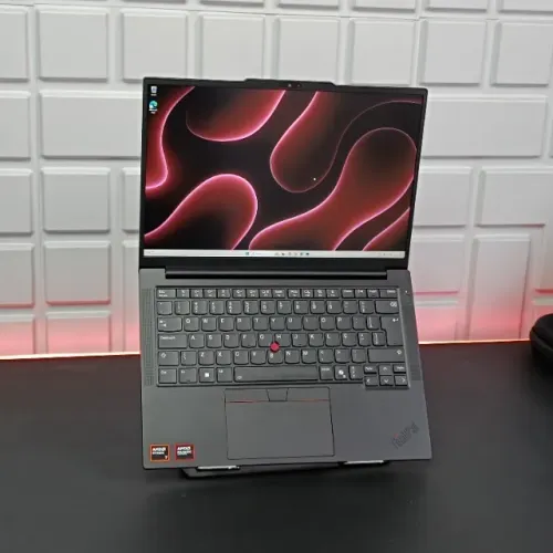 Lenovo Thinkpad E14 Ryzen 7 16GB SSD 1TB Tela 14" IPS Windows 11 Pro