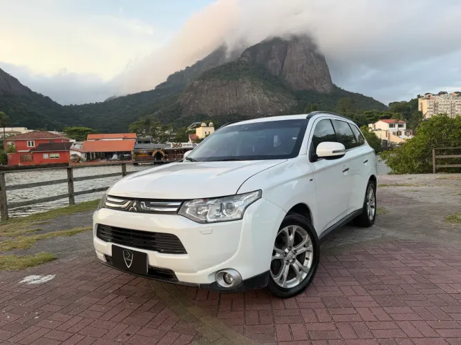 Mitsubishi Outlander 3.0/ GT 3.0 V6 Aut. 2014