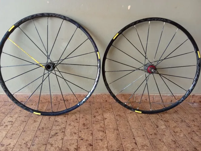 Rodas Mavic, Canonndale lefty *