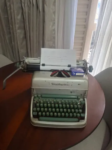 Máquina de escrever Remington