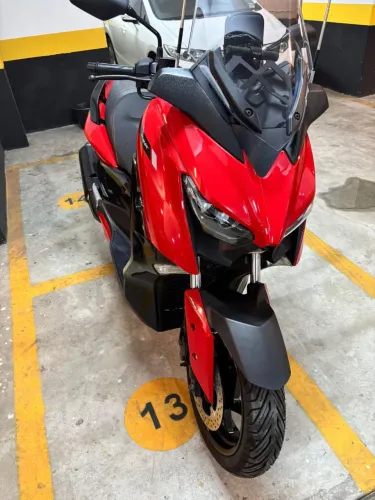 Xmax 2024 com 14 mil km