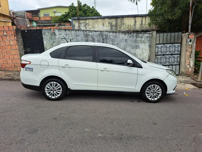 Fiat Grand Siena Attrac. 1.4 EVO F.flex 8V 2016