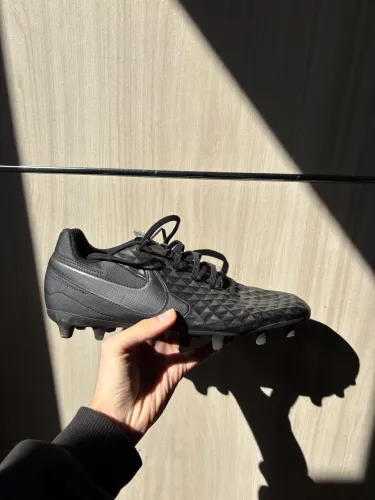Chuteira Nike Tiempo Legend 8