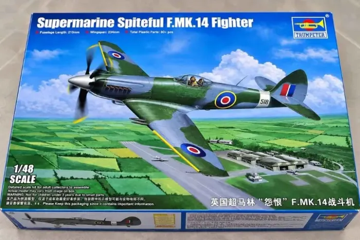 KIT AVIÃO TRUMPETER SUPERMARINE SPITEFUL F.MK.14 1/48 - 02850