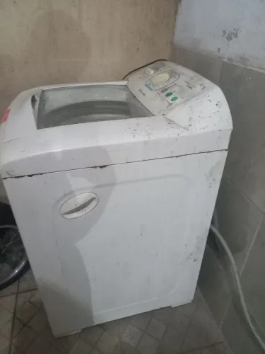 Maquina de lavar com defeito