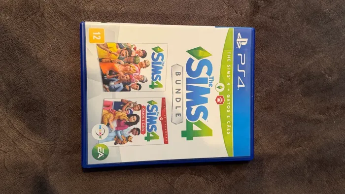 The Sims 4 Bundle PS4 - Gatos e Cães + Vida na Cidade | Excelente Estado