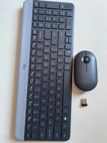 Teclado e Mouse sem fio Logitech MK470