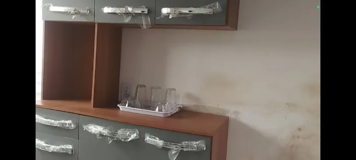 Vendo um Armário de parede por 450