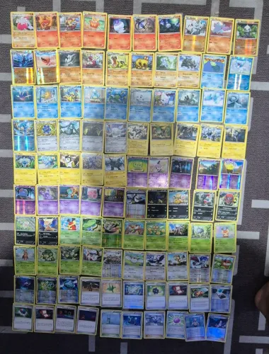 Pokemon 100 cards antigos