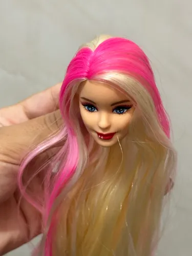Cabeça boneca barbie muda de cor sereia cabelos longos