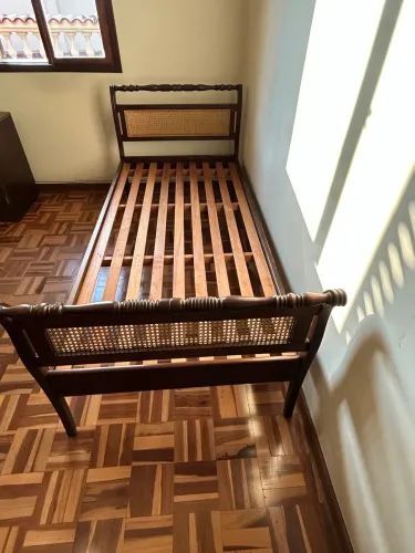 Cama solteiro palhinha 