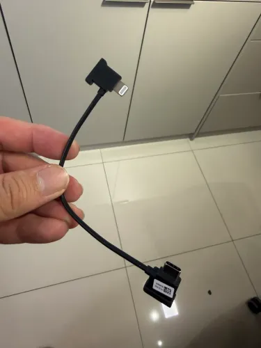 Cabo original Lightning para Controle DJI