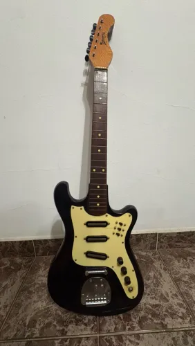 Guitarra tonante finder 