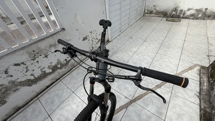 Vendo Bicicleta OGGI ARO 29 HACKER HDS
