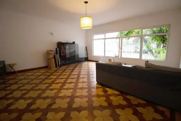 Casa à Venda - Sumaré, 3 Quartos, 220 m2
