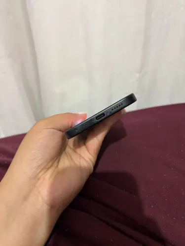 Vendo iPhone 15 black 128gb
