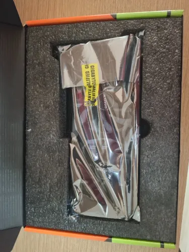 RTX 2070 Gigabyte 8GB - Impecável (Com Lacre Original / Nunca Aberta)