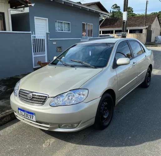 Toyota Corolla XLI 1.6 16V 110cv Mec. 2004