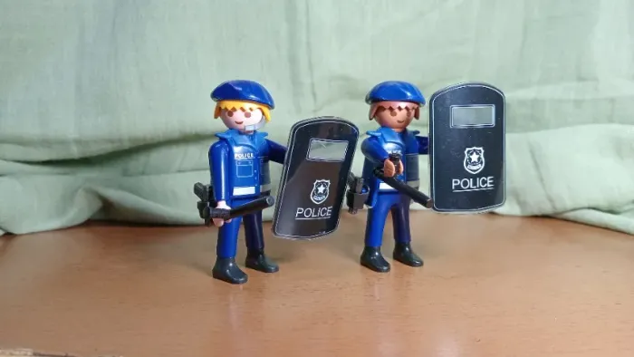 PLAYMOBIL POLICIA - POLICIAIS DE AÇÃO RÁPIDA. COLECIONE