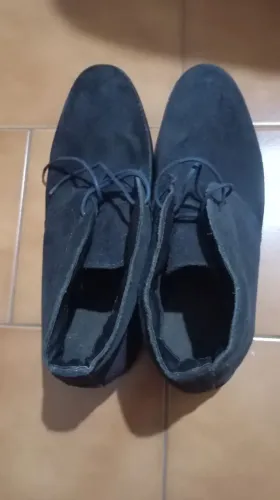 Sapato Azul Marinho n39 diretamente de Franca. Excelente estado d conservação. Pouco usado