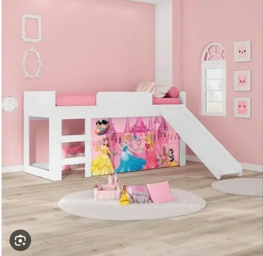 Cama infantil com escorregador