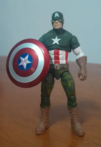 Capitão América Uniforme Verde Marvel
