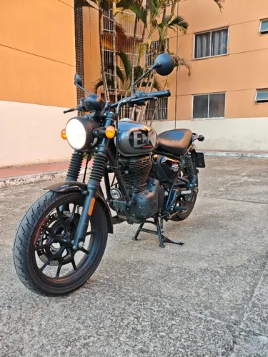 Royal Enfield 350 2025