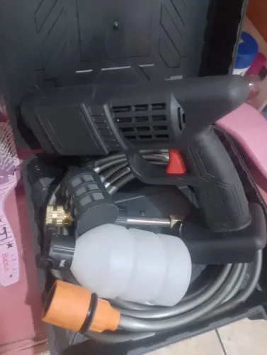 Máquina de lavar motos , carros portátil a bateria