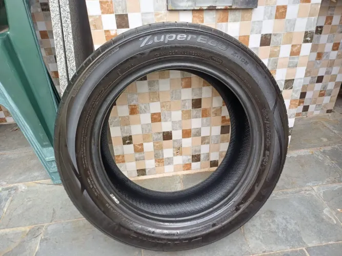 Pneu 185 60 15