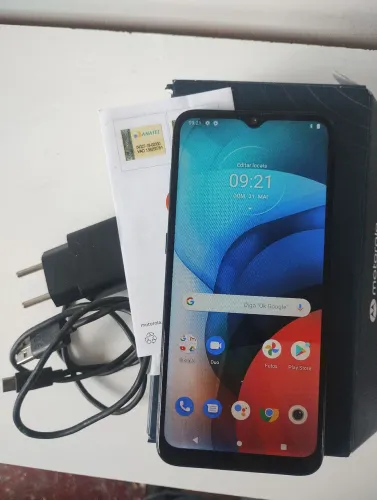 Motorola E7 