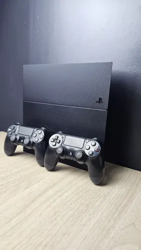 PS4 Fat 500GB + 2 Controle + Jogos