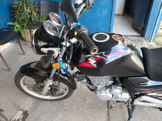 Vendo moto GSR 150i 