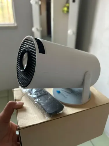 PROJETOR HY300
