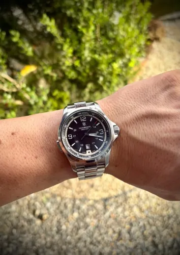 Relógio Victorinox Swiss Army Night Vision Original - Luz LED Integrada
