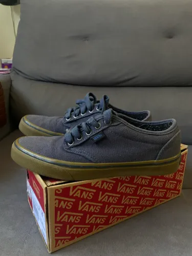 Tênis Vans usado tamanho 39