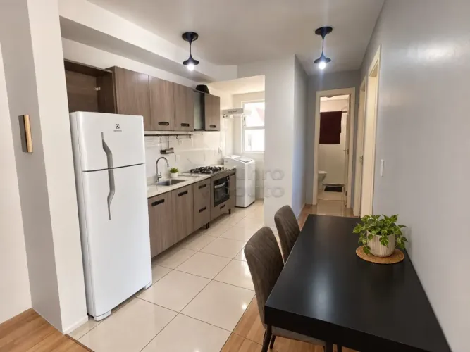 Apartamento com dois dormitorios na area central ,mobiliado com uma otima iluminação ,,