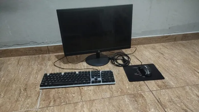 Monitor, teclado led,mouse pad, mouse led, 