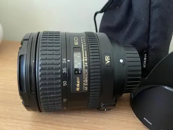 NIKKOR AF-S 24-85mm f / 3.5-4.5G ED VR da Nikon