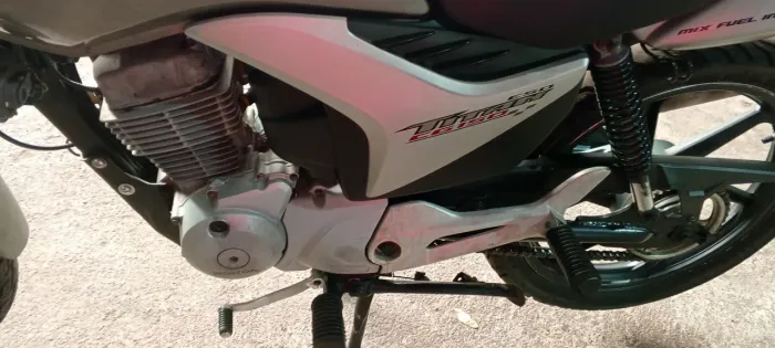 Vendo moto Honda 150