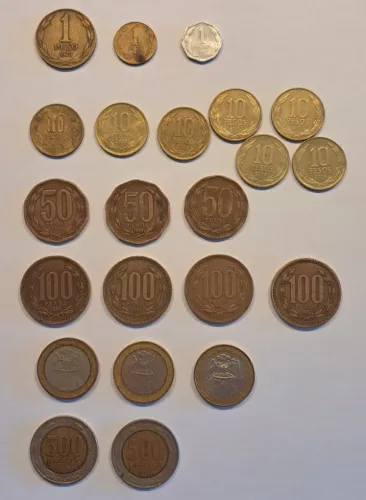 22 moedas do Chile de 1978 a 2015 em bom estado de conservação