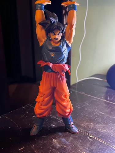 Boneco goku decoração 